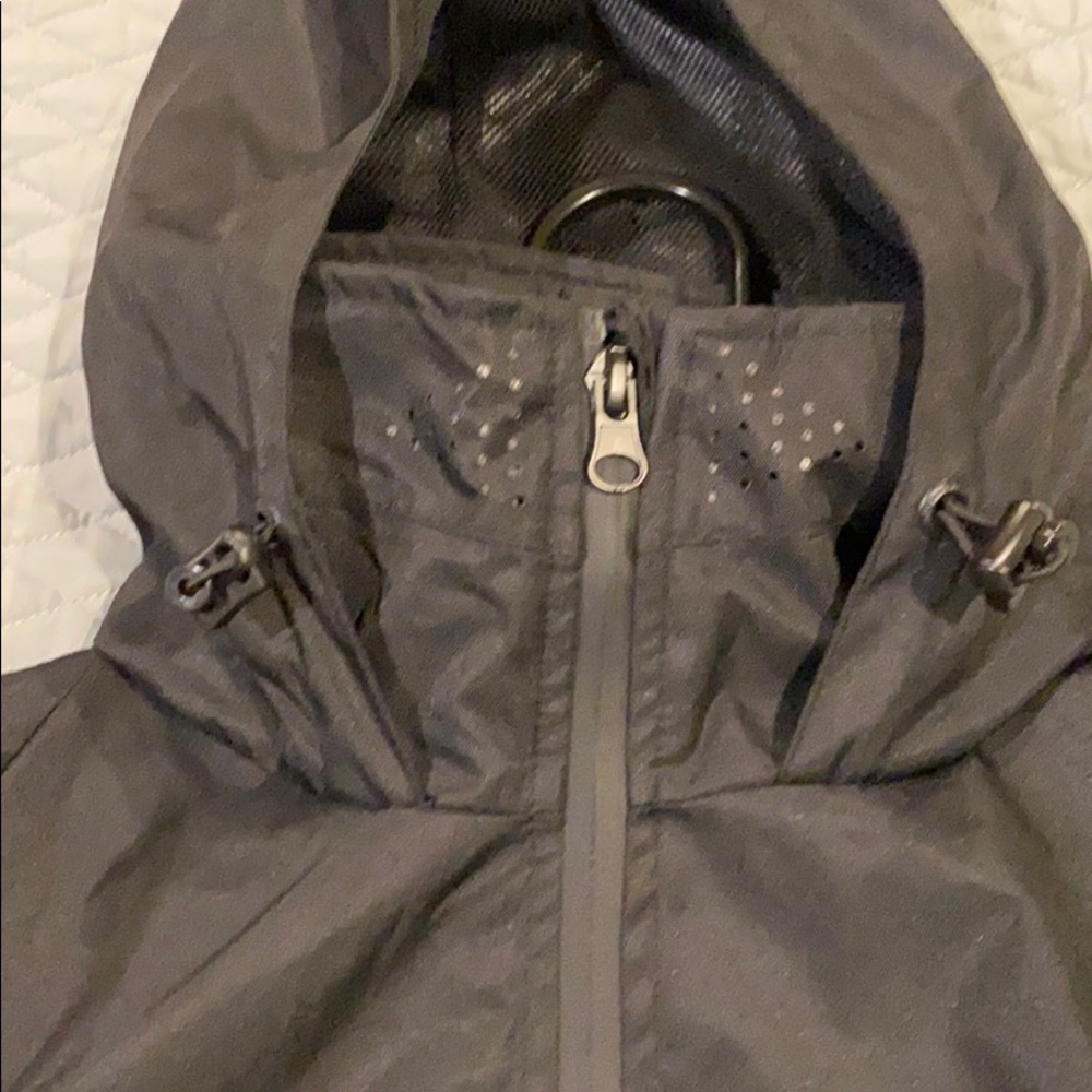 Jacket - Picture 6 of 10